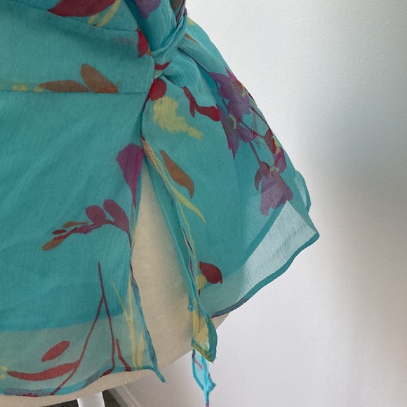 Nordstrom Silk Flower Top - Picture 7 of 10